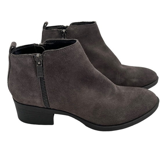 Kenneth Cole New York Dara Grey Geniune Suede Ankle Booties NWOT Size 7 - Picture 2 of 15